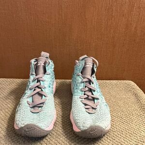 Nike Lebron James  South Beach 17 GS For Young Girls or Women